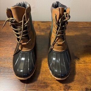 Sporto Brown and Green Lace-Up Boots